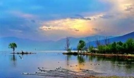 下邛海十度吃瓜视频,揭秘夏日消暑新潮流