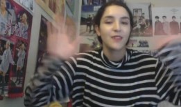 两个小姐姐吃瓜视频大全,两位小姐姐带你领略吃瓜视频盛宴