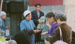 八十年代养娃吃瓜视频,那些年我们一起养娃吃瓜的日子