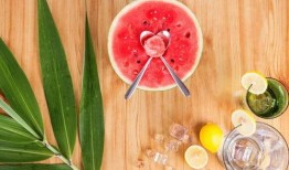 吃瓜吃出细菌视频播放