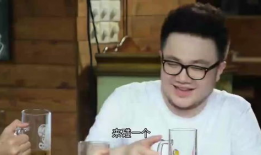 假装吃瓜路人视频大全,笑料百出，揭秘网络搞笑新潮流