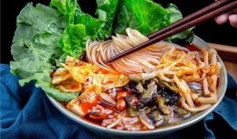 海瓜吃螺蛳粉好吃吗视频,美味还是辣味挑战？