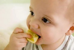 缺牙吃瓜搞笑视频大全集,笑出腹肌！缺牙吃瓜搞笑视频大盘点