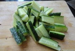 吃酸辣鸡瓜小视频,舌尖上的美味诱惑，一秒唤醒味蕾的短视频盛宴