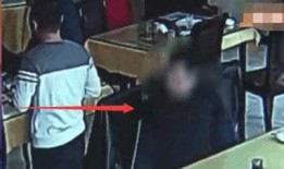 吃瓜视频男女把衣服脱了,激情四溢！吃瓜视频揭秘男女脱衣瞬间