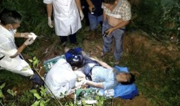 广西河池吃瓜事件视频,一场引发热议的街头冲突瞬间