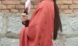 汉服吃瓜的沙雕视频,笑翻网友的古装趣味瞬间