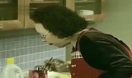 搞笑吃瓜家人视频下载安装,一键下载安装，轻松畅享欢乐时光