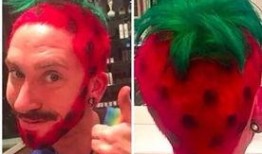 外国理发师吃瓜视频大全