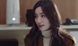 两个女人吃瓜视频网站,两位女性在吃瓜视频网站上的精彩对决