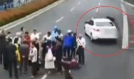 吃瓜车祸视频网站,视频网站记录惊魂一幕