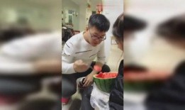 男人在线吃瓜视频观看,在线吃瓜视频背后的心理世界