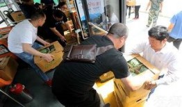 郑州女生着急吃瓜视频曝光,视频曝光引发网友热议