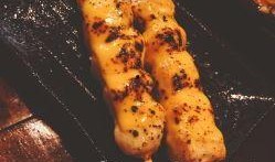 烧烤芝士茄瓜怎么吃视频,美味多汁的夏日佳肴制作攻略